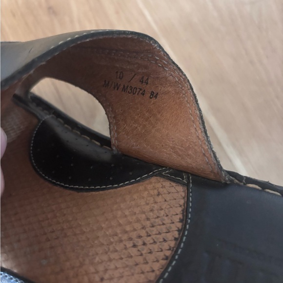 Born leather Black Leather Slide Sandals. Size 10 - Picture 3 of 7